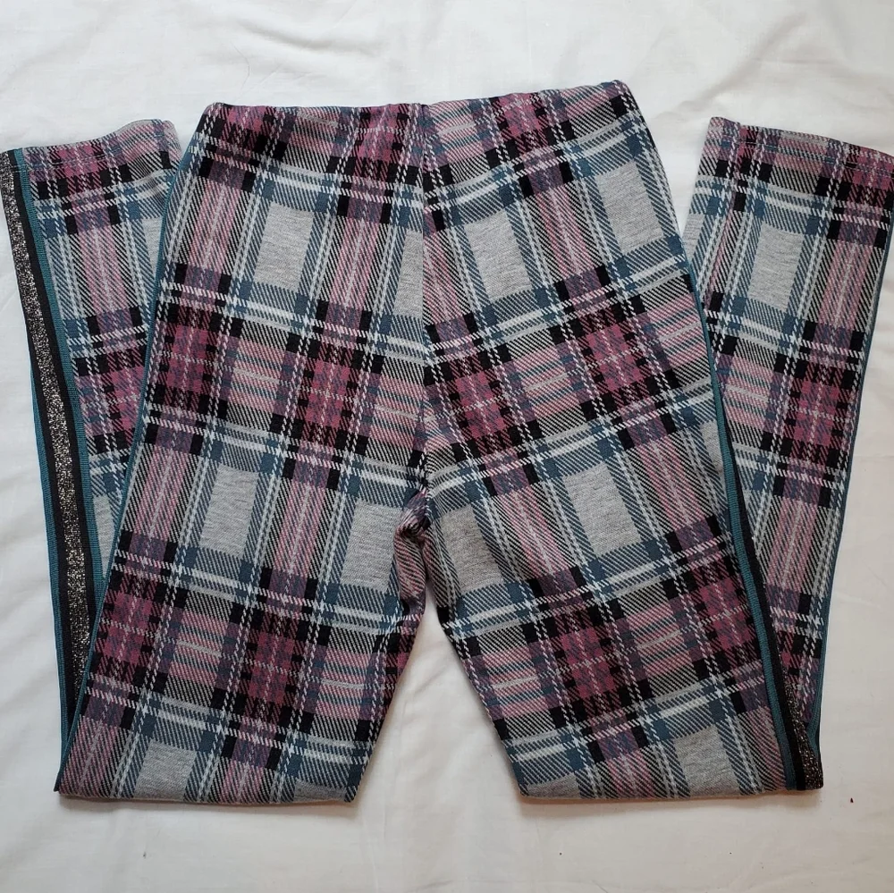 NWOT Sisley checkered jeggings